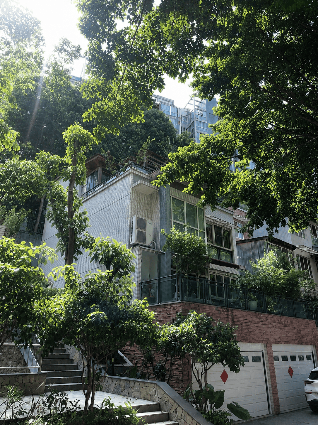 丰都岛居岁月从容升级：小小岛老别墅加装蒂升悦行款电梯